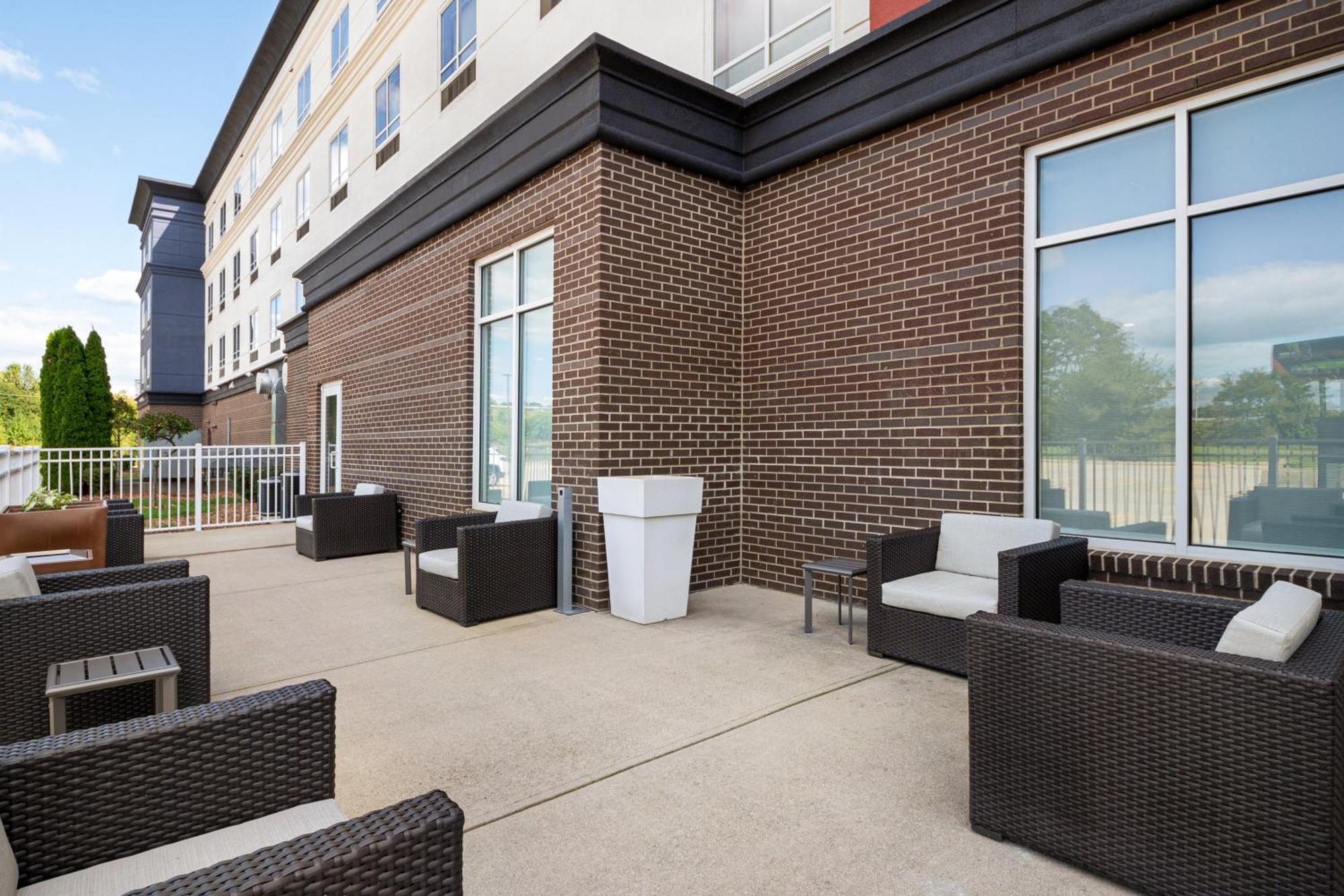 Holiday Inn Express Richmond By Ihg Екстер'єр фото