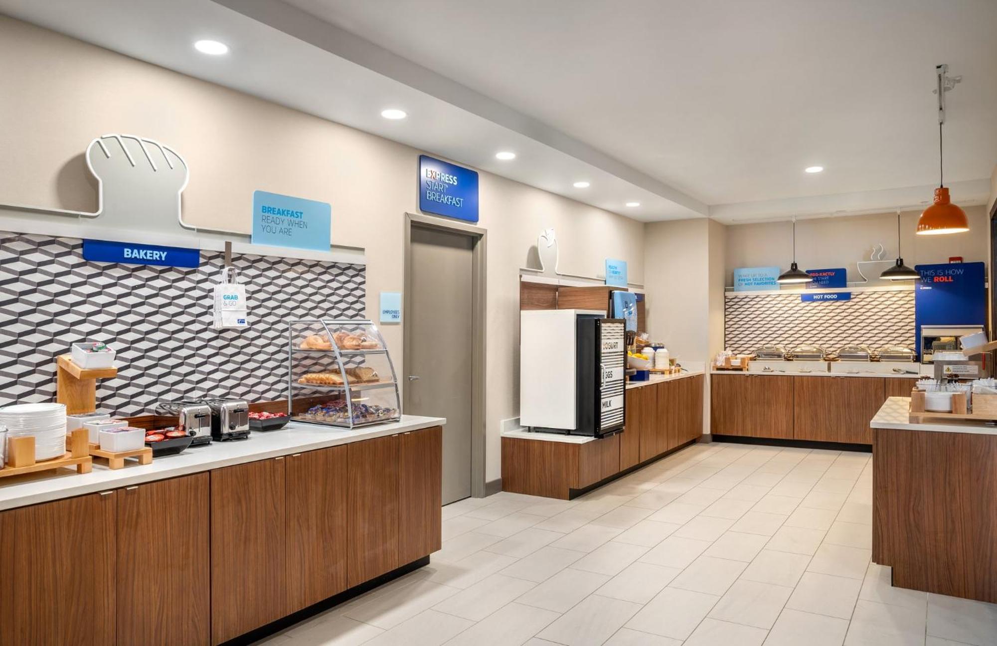 Holiday Inn Express Richmond By Ihg Екстер'єр фото