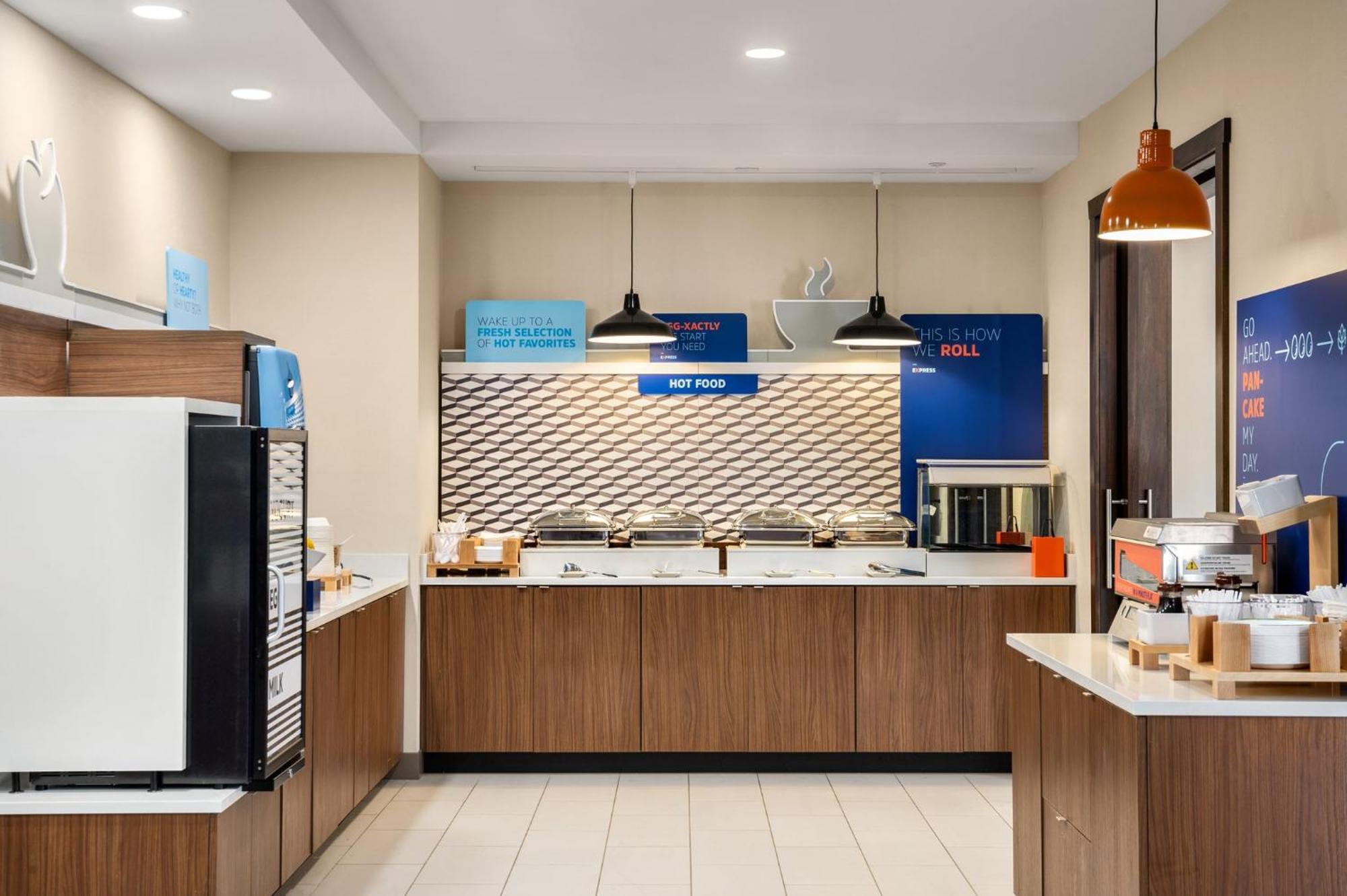 Holiday Inn Express Richmond By Ihg Екстер'єр фото