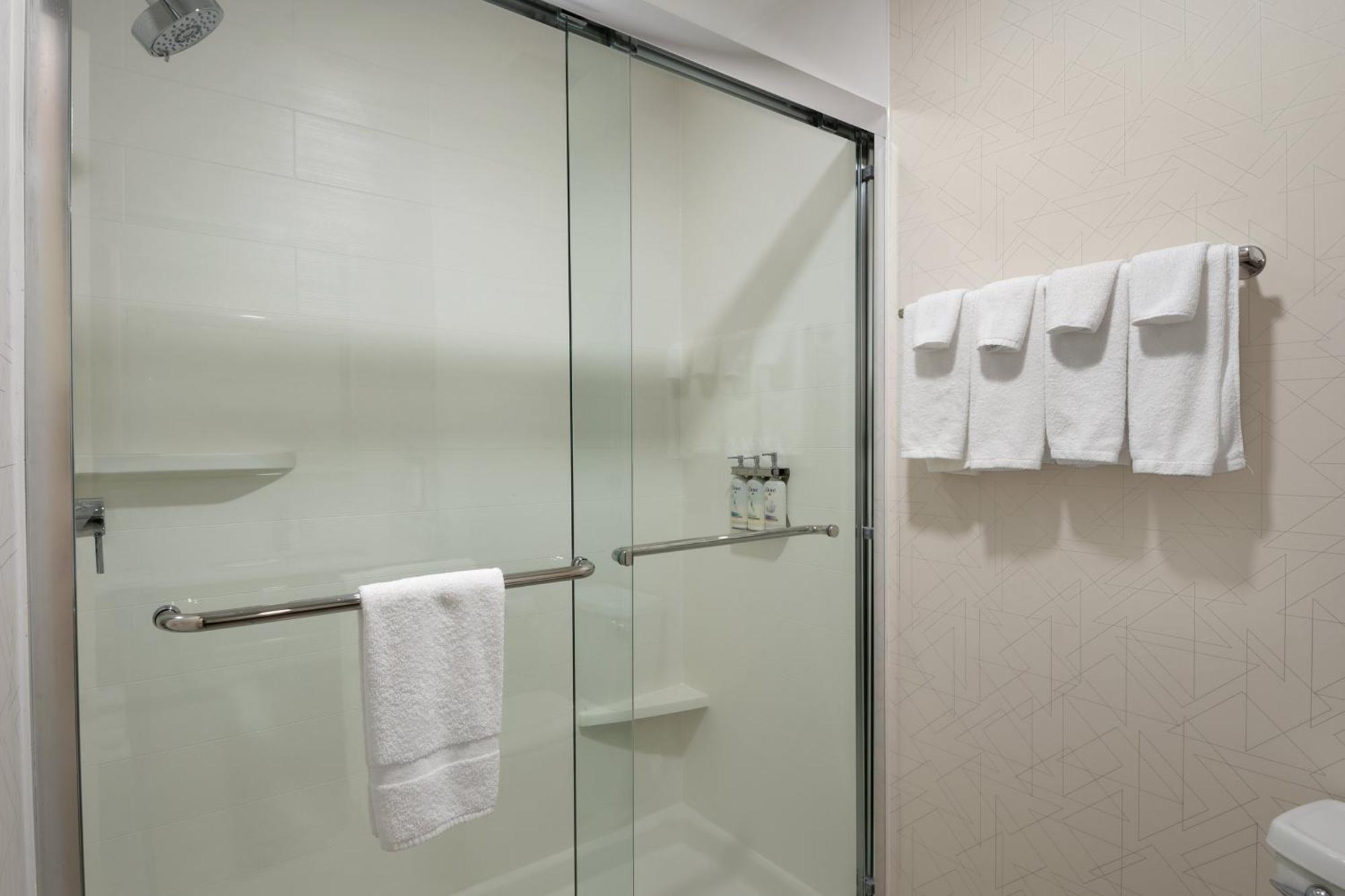 Holiday Inn Express Richmond By Ihg Екстер'єр фото