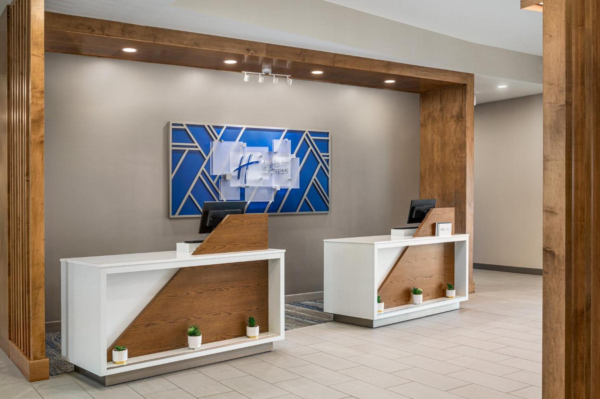 Holiday Inn Express Richmond By Ihg Екстер'єр фото