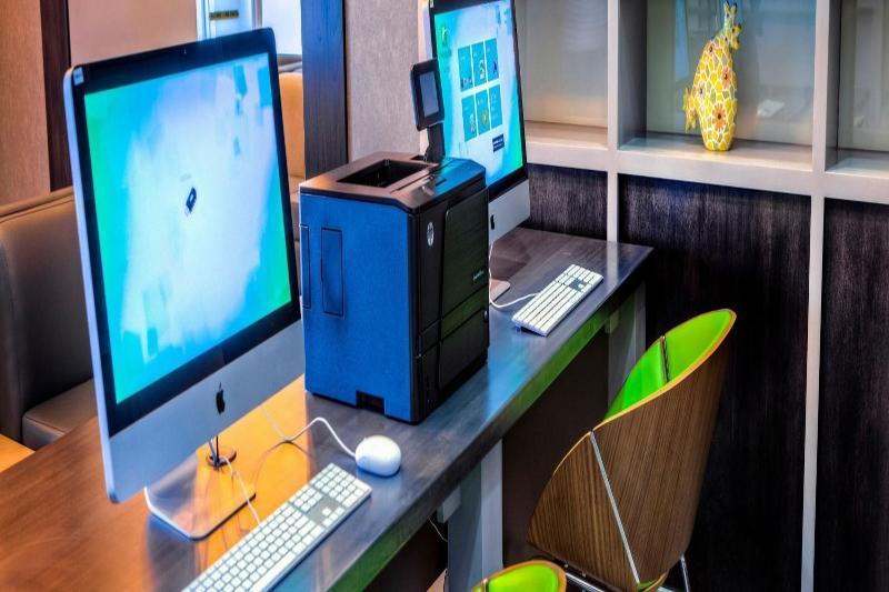 Holiday Inn Express Richmond By Ihg Екстер'єр фото